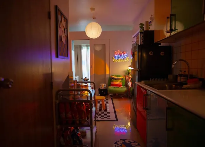 Cozy Bauhaus Space Near Moa & Airport Shore Apartamento Manila