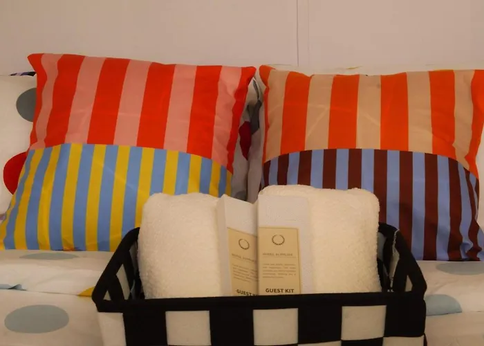 Apartamento Cozy Bauhaus Space Near Moa & Airport Shore