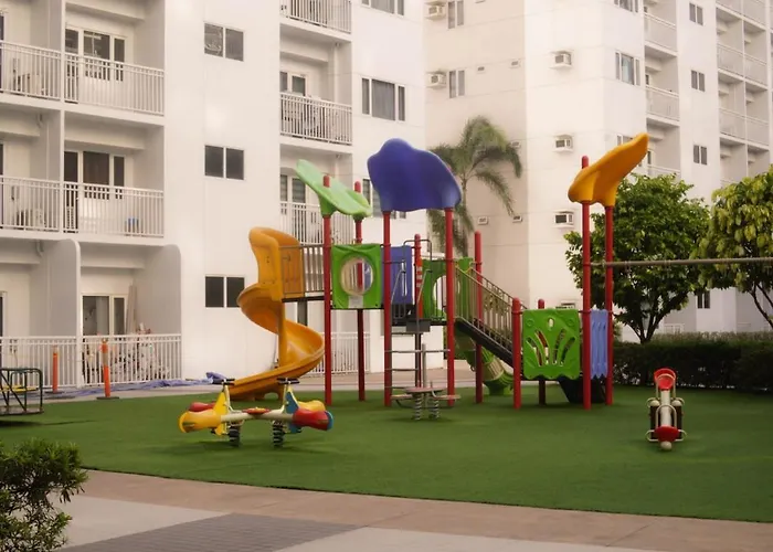 Cozy Bauhaus Space Near Moa & Airport Shore Apartamento