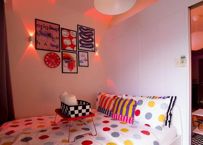 Apartamento Cozy Bauhaus Space Near Moa & Airport Shore